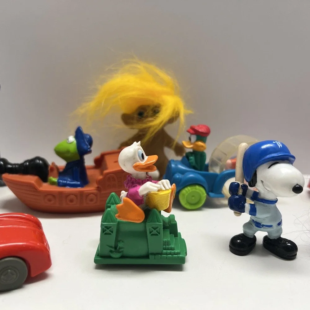 17pc Vintage Toy Lot Mickey Mouse Snoopy Kermit Trolls Simpsons Mystery Machine